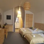 Goralski Dwor Bed & Breakfast