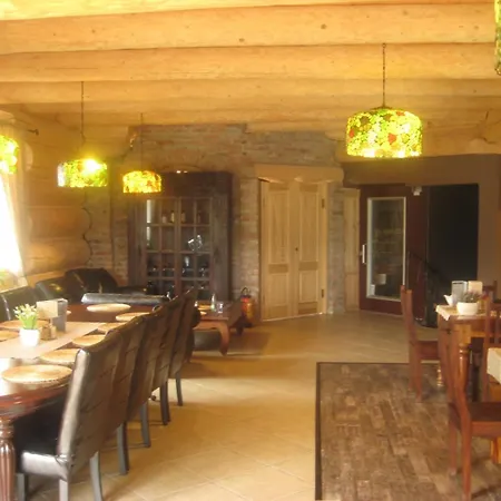 Goralski Dwor ドゥシュニキ・ズドルイ