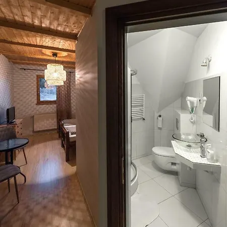 Goralski Dwor ベッド・アンド・ブレックファスト ドゥシュニキ・ズドルイ